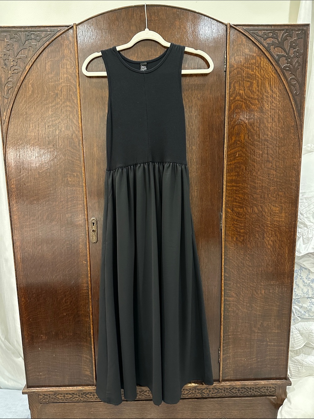 Black Sleeveless Maxi Dress